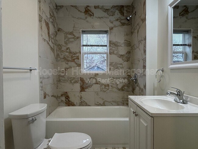 Building Photo - 83 N Ewing St