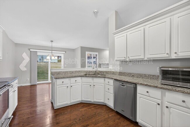 Building Photo - 1609 Valley Hill Ct