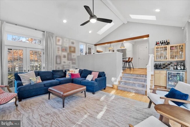 Building Photo - 2412 N Columbus St