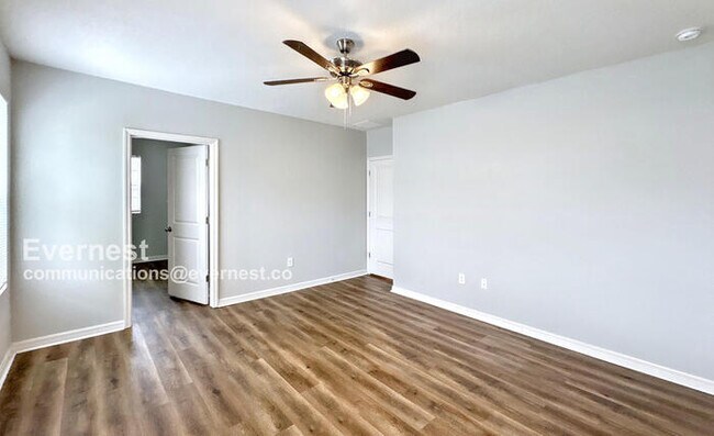 Building Photo - 5006 Willow Breeze Wy