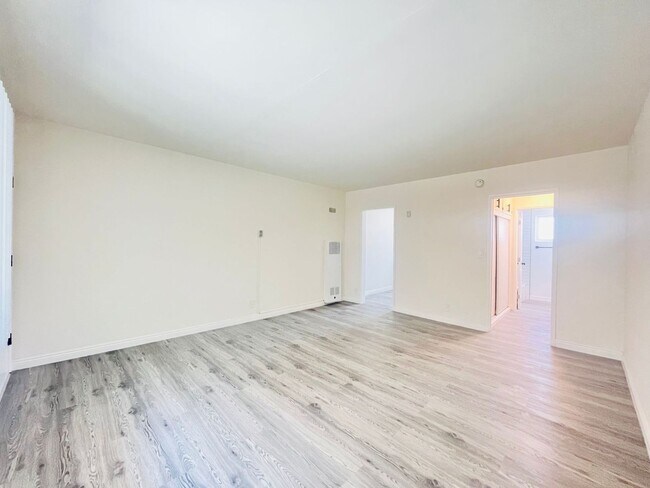 Interior Photo - loma251