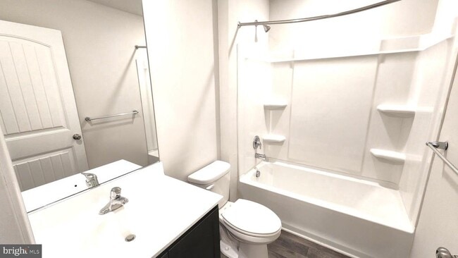 Building Photo - 517 Ridgely Blvd