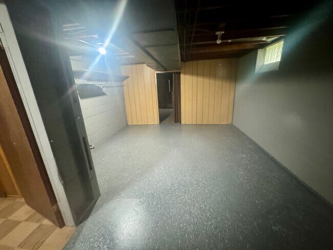 Building Photo - Charming 3-Bed Ranch in Parma FOR RENT!