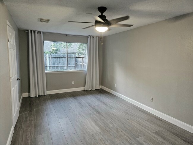 Building Photo - 22530 John Rolfe Ln