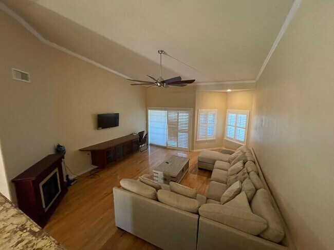 Building Photo - OFFERED FURNISHED OR UNFURNISHED - With view of the Yuma valley!