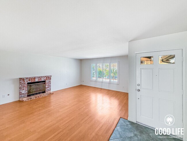 Building Photo - Sunlit 3BD/2BA Home in San Diego with Large Backyard & 2-Car Garage