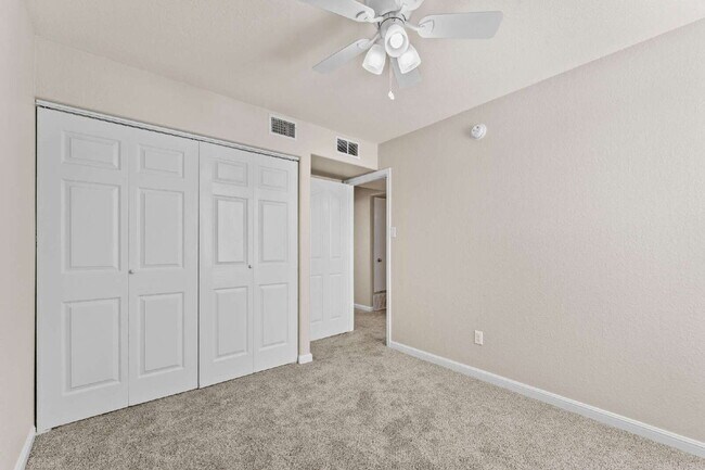 Building Photo - 220 Trestle Tree