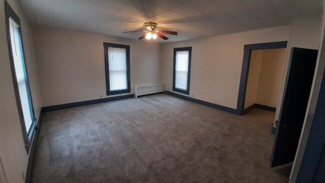Building Photo - 1400 Wheeling Ave