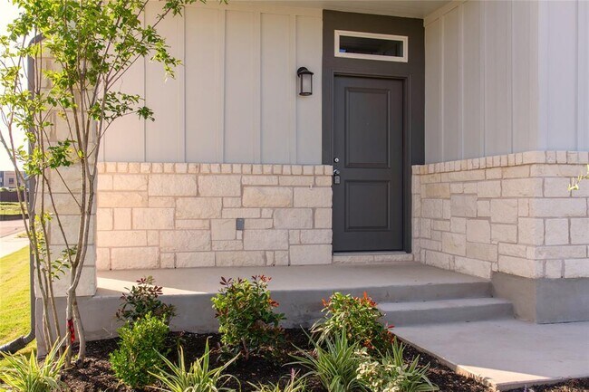 Building Photo - 17506 El Hidalgo Dr