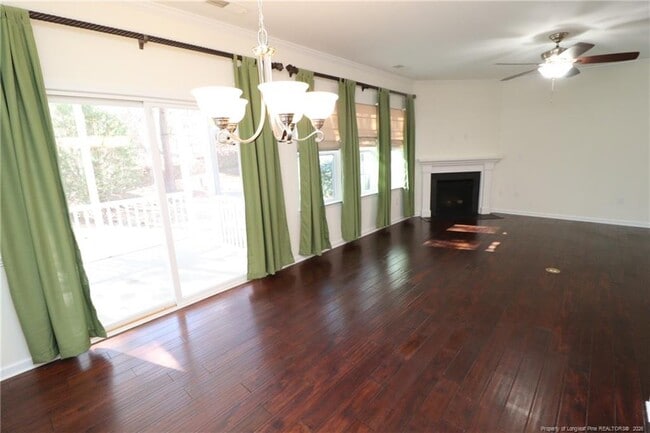 Building Photo - 208 Kylemore Cir