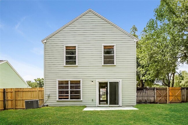 Building Photo - 1000 McCully Ct
