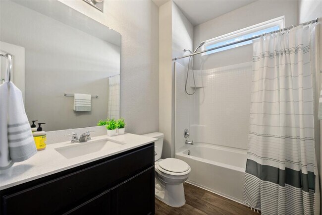 Building Photo - 128 Presidential Path