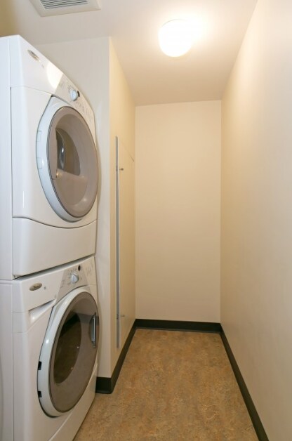 Building Photo - 820 Blanchard St