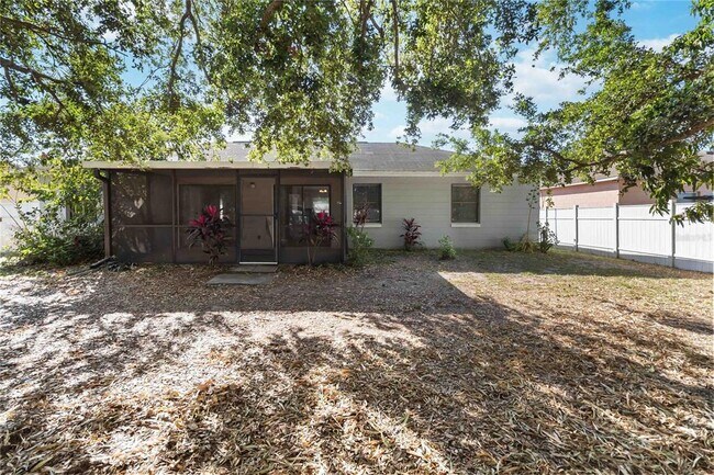 Building Photo - 218 Cranbrook Dr
