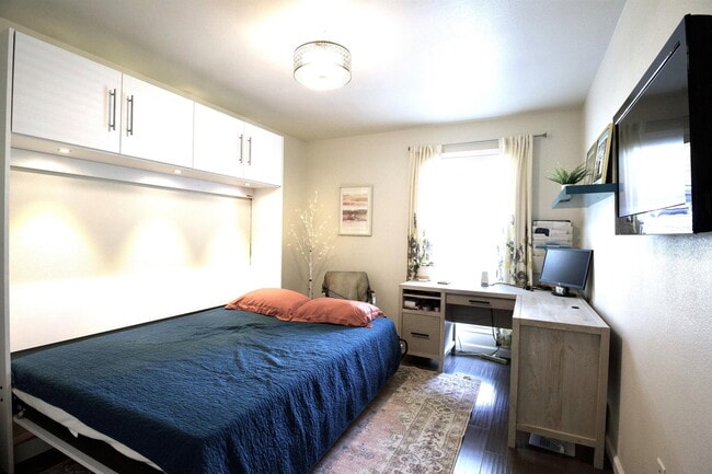 Building Photo - 2815 Inridge Dr