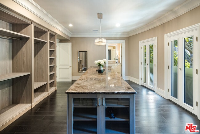 Building Photo - 1350 Benedict Canyon Drive