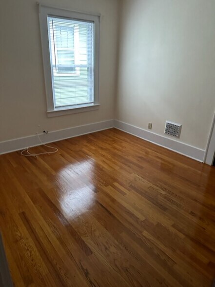 Building Photo - 177 Nichols Ave