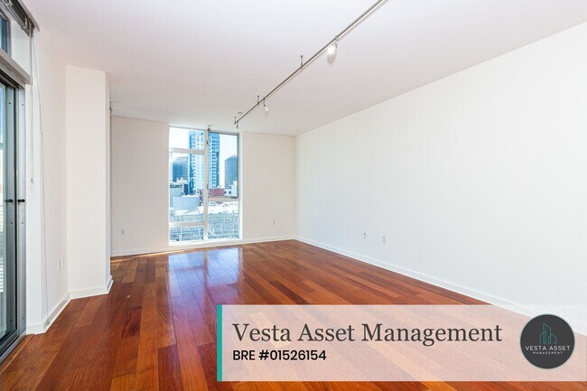 Building Photo - Vibrant Uptown Living in a Modern One-Bedroom with private deck!