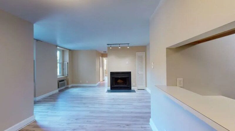 Building Photo - 1316 New Hampshire Ave NW
