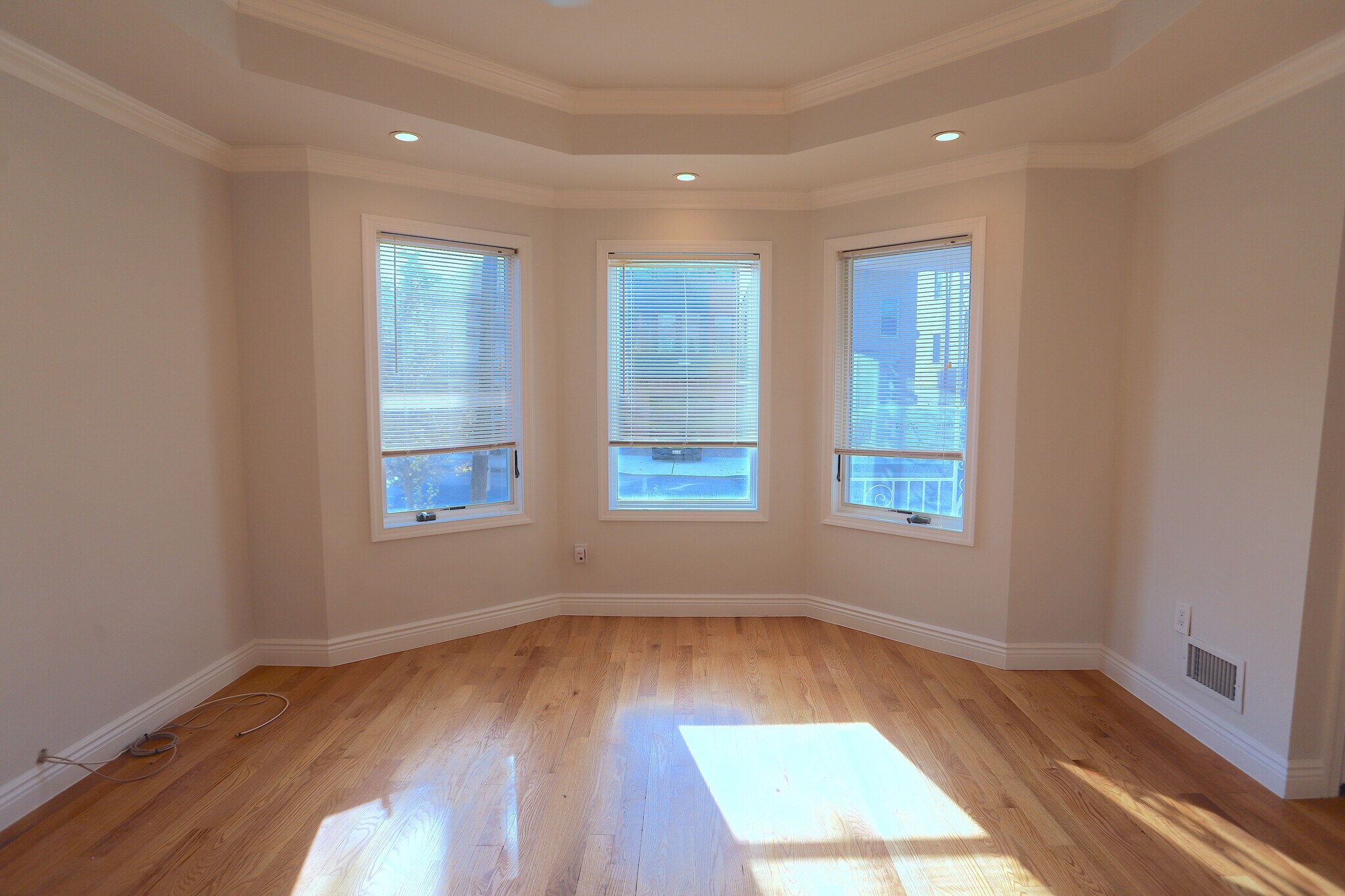 Building Photo - 106 Poplar St