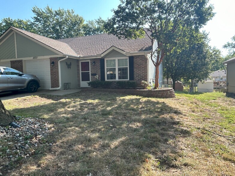 Primary Photo - 1820 SW 6th St