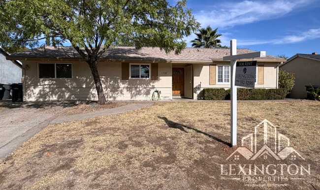 Building Photo - Charming 4-Bedroom Home in Arden-Arcade with Spacious Yard & Convenient Location