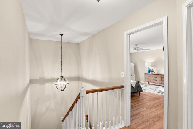 Building Photo - 2082 Deer Run Dr