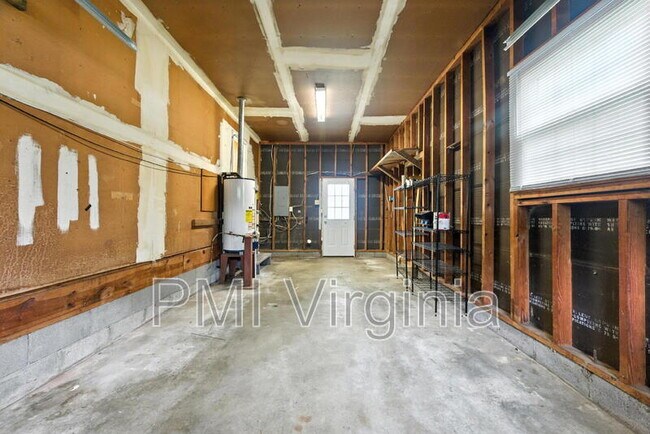 Building Photo - 52 Wimbledon Terrace