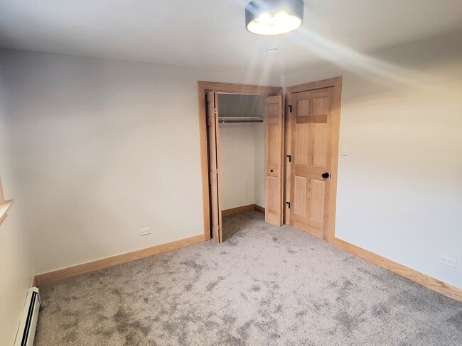 Building Photo - 6048 W 79th St