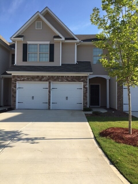 Building Photo - NEW LISTING - Spacious, Acworth Townhouse on Quiet Cul-de-sac!