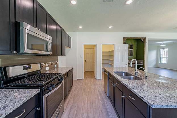 Building Photo - 14350 Persimmon Woods Dr