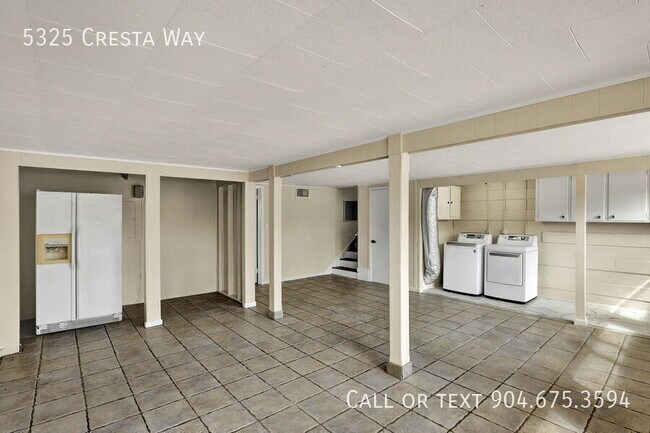 Building Photo - 5325 Cresta Way