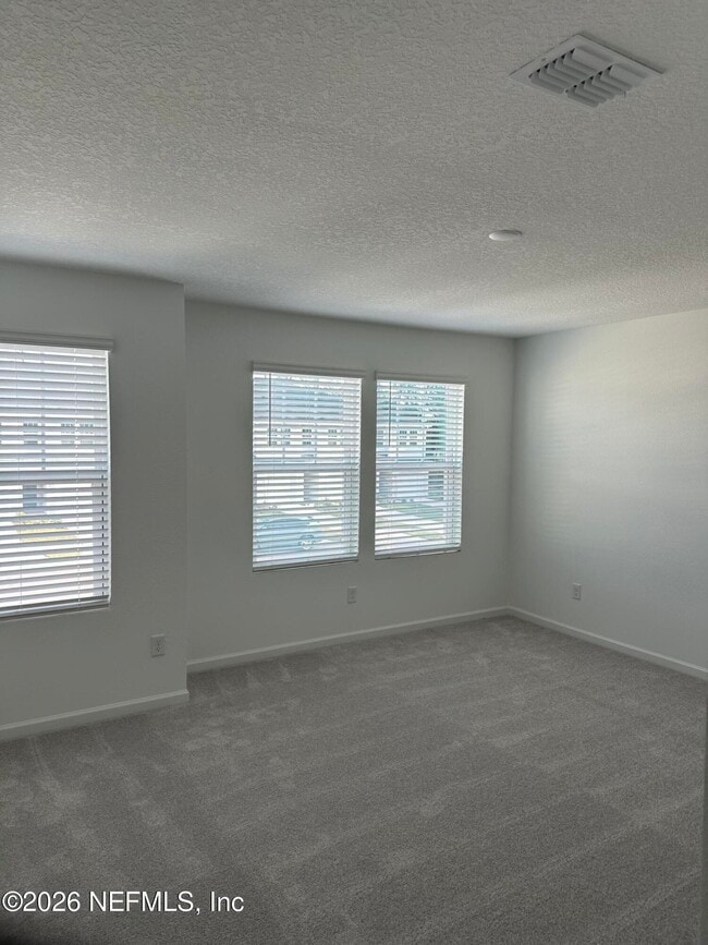 Building Photo - 531 Holly Lks Dr