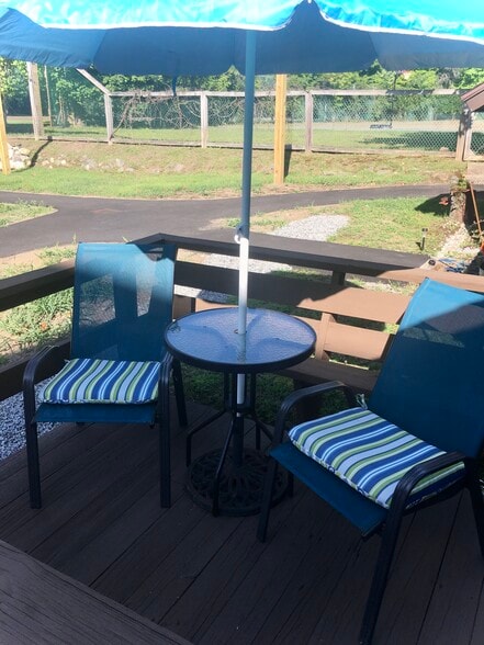 sunny deck - 11 Overlook Ln N