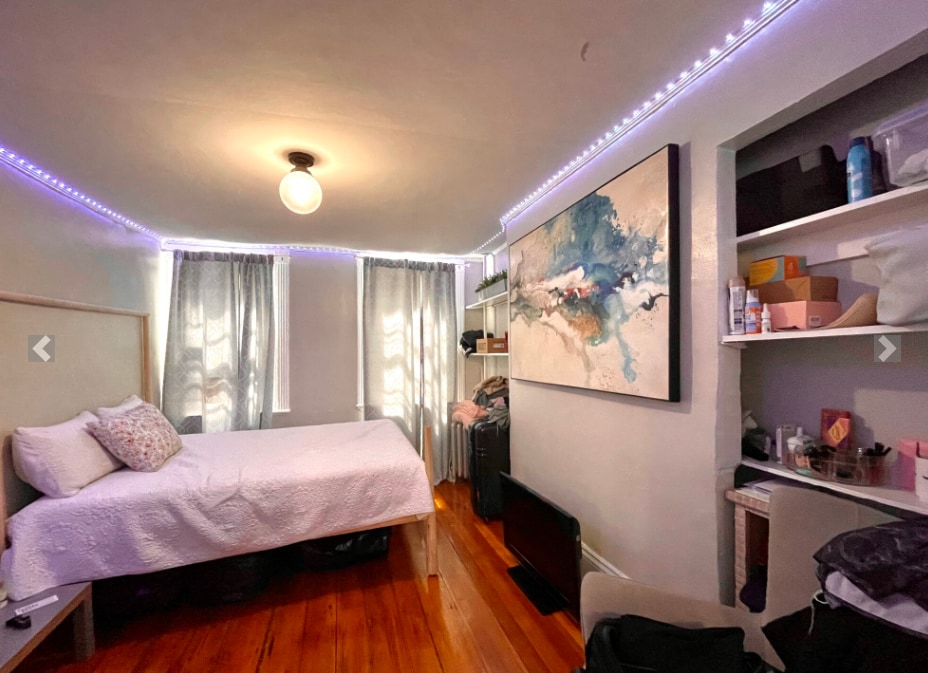 Building Photo - 2 Champney Plz