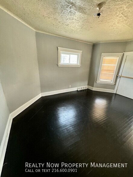 Building Photo - 8901 St Clair Ave.