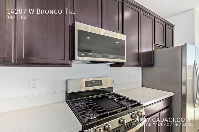 Building Photo - 14207 W Bronco Trl
