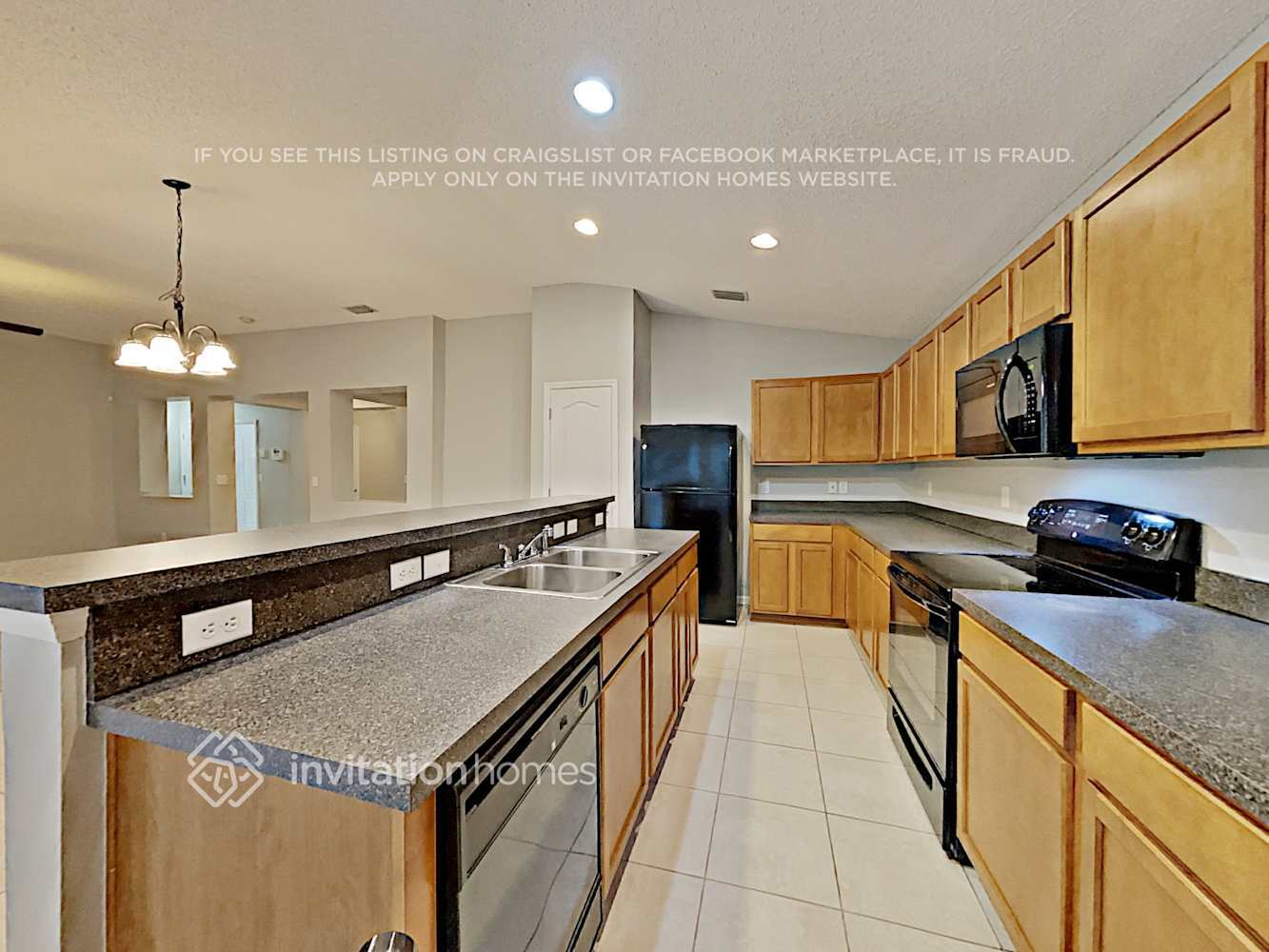 Building Photo - 858 Collinswood Dr