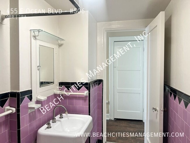 Building Photo - 455 E Ocean Blvd