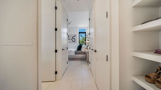 Building Photo - 1030 15th St