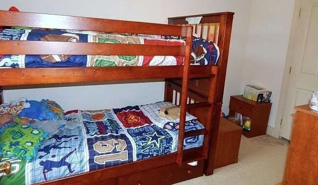 Building Photo - Historic 5 Bed 1.5 Bath in York