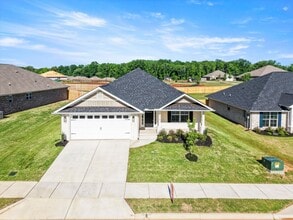 Building Photo - New & Move-In Ready!