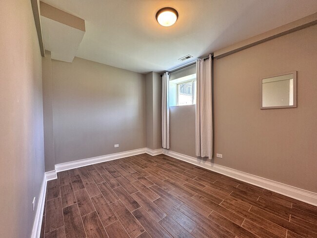 Building Photo - 517 S Campbell Ave