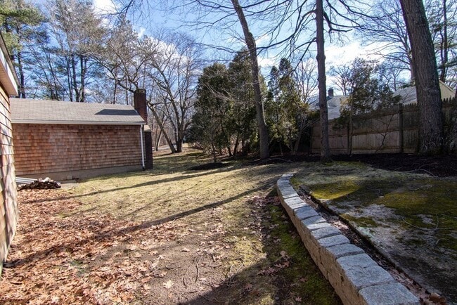 Building Photo - 98 Hillcrest Dr