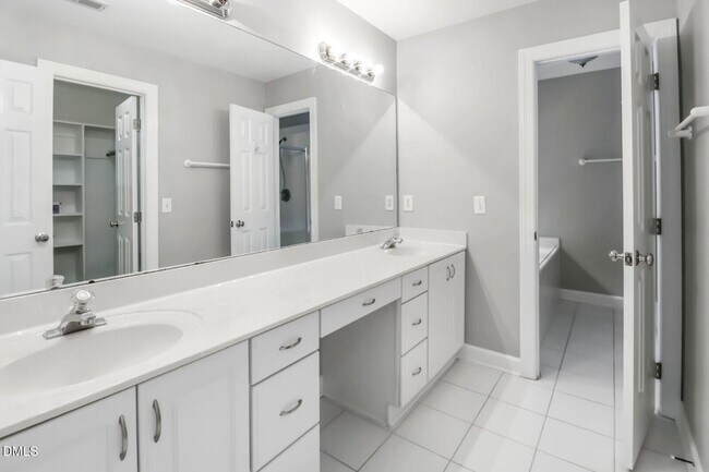 Building Photo - 301 Perry Creek Dr