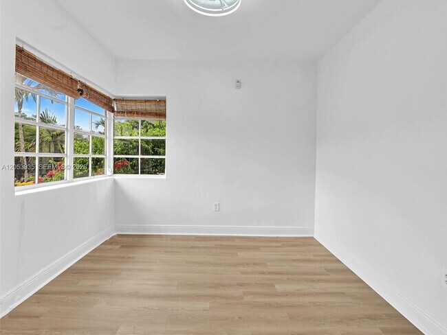Building Photo - 1225 Euclid Ave