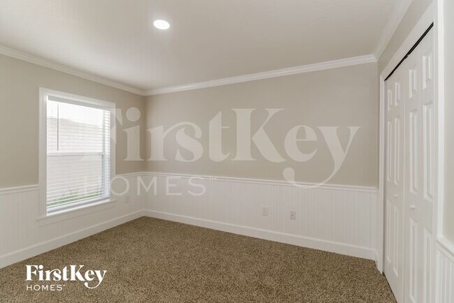 Building Photo - 25821 Syme Ct