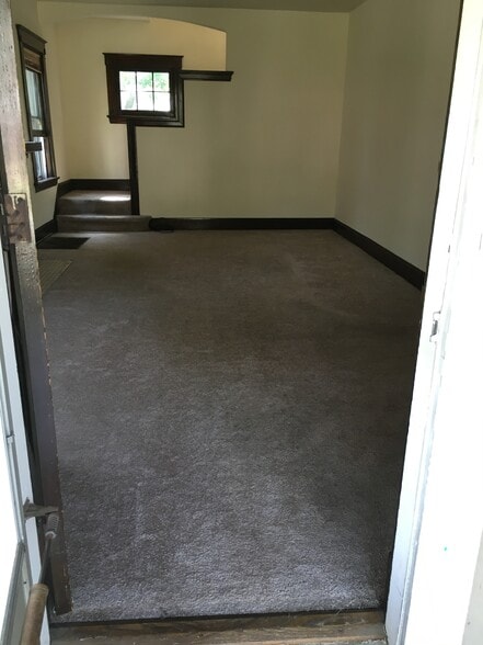 Building Photo - 4208 Verne Ave