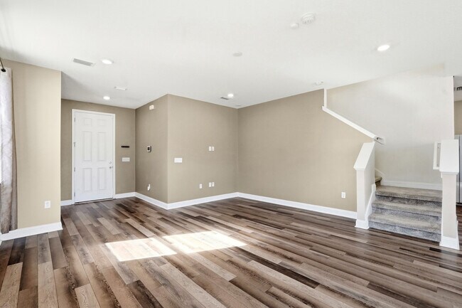 Building Photo - 216 Santorini Ct