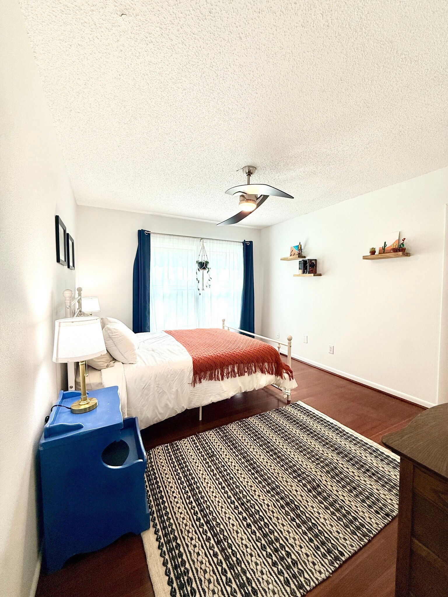 Building Photo - 11801 Foxrun Ln